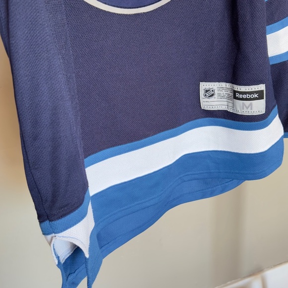 Winnipeg Jets Andrew Ladd NHL Reebok Jersey - Picture 4 of 11